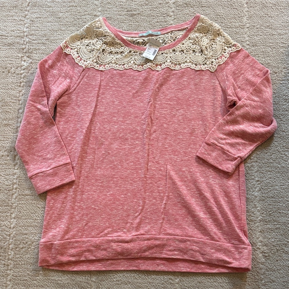 Maurices Heathered Pink Top with Cream Lace Yoke